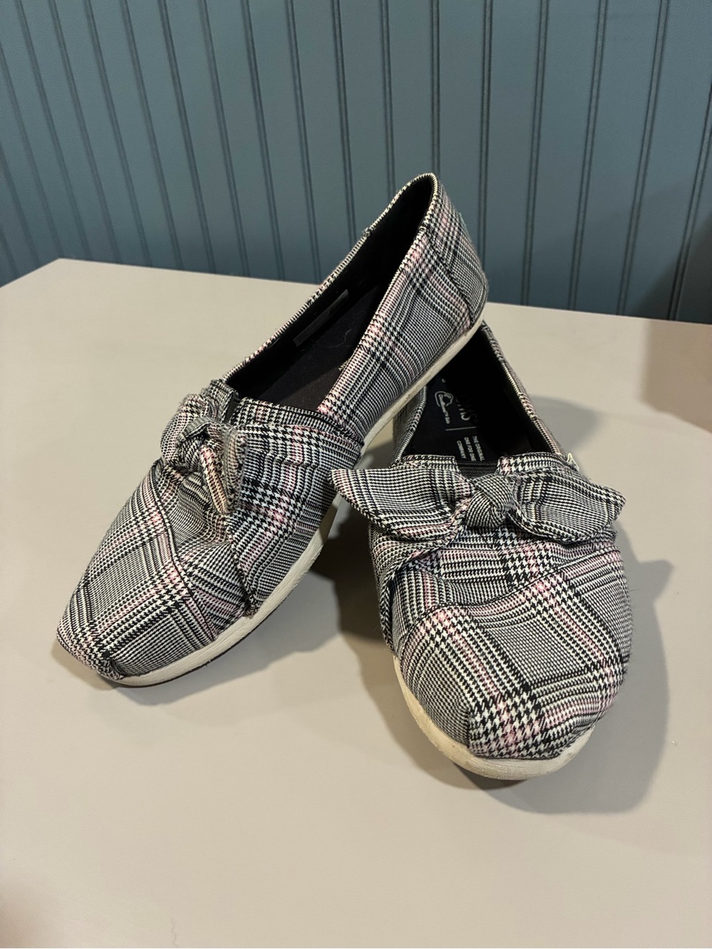 Plaid Bow Slip-On Women's Flats - Black & White with Pink Accent